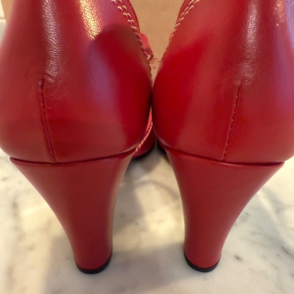 PRISTINE Re-Mix Scarlet Red Peep-Toe Sandal Pump - Marked Sz 10, Runs Large - Picture 5 of 7